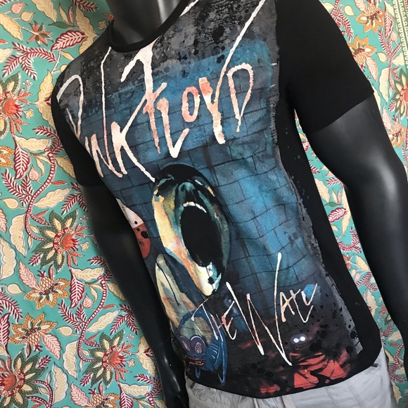 NWOT Rogers Waters Pink Floyd “The Wall“ T-shirt Men’s Size Medium - Picture 5 of 12